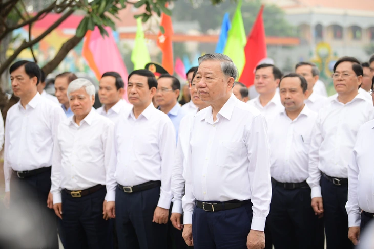 Tổng Bí thư, Thủ tướng làm việc với Thành ủy TP.HCM, Bình Dương và Bà Rịa - Vũng Tàu - Ảnh 2. Tổng Bí thư, Thủ tướng làm việc với Thành ủy TP.HCM, Bình Dương và Bà Rịa - Vũng Tàu - Ảnh 2.