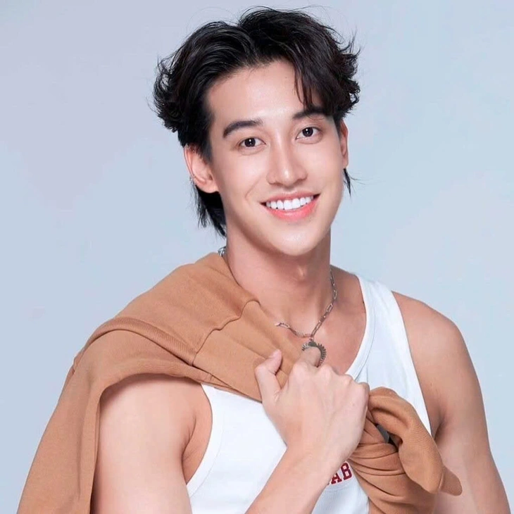 Tiệm photobooth nhận 'bão' 1 sao vì HIEUTHUHAI; - Ảnh 3. HIEUTHUHAI - Ảnh 4.