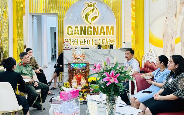Phát hiện cơ sở thẩm mỹ chui mạo danh bác sĩ, thực hiện nhiều dịch vụ nguy hiểm  - Ảnh 3.
