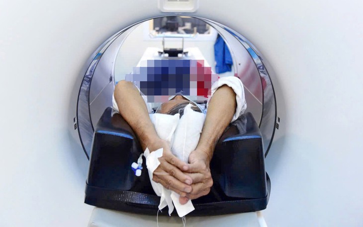 Đau bụng, đau đầu, ho dai dẳng kéo dài có nhất thiết nội soi hay chụp CT, MRI tầm soát? - Ảnh 2.