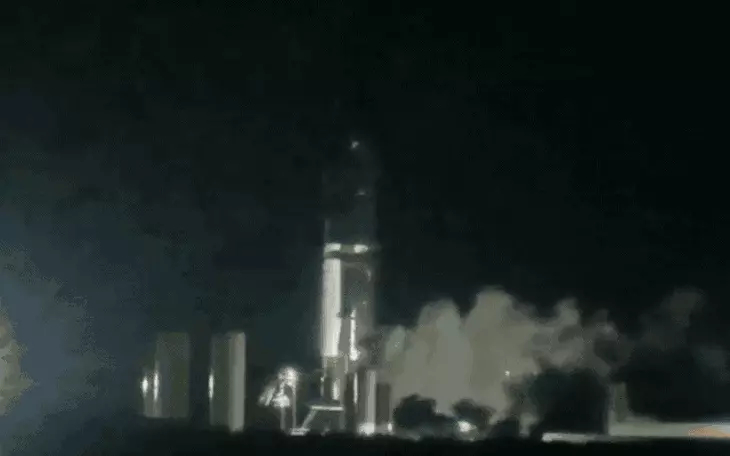 SpaceX đưa tro cốt người lên vũ trụ  - Ảnh 3.