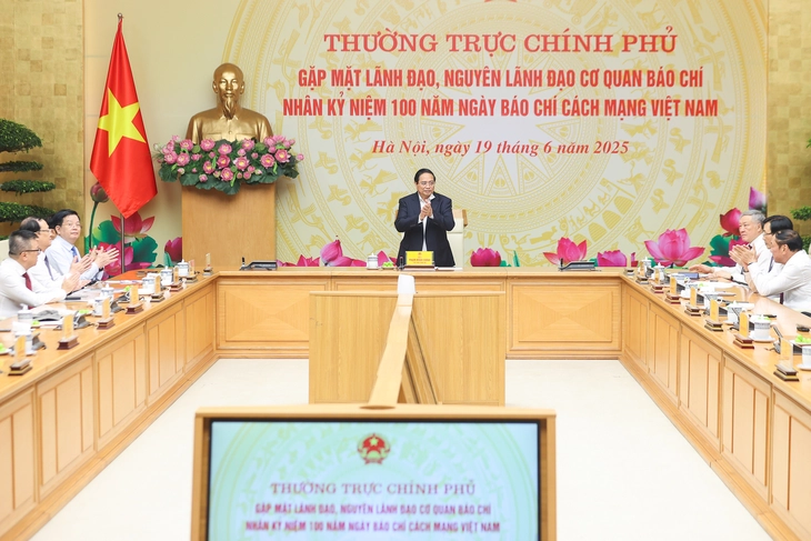 báo chí - Ảnh 1.