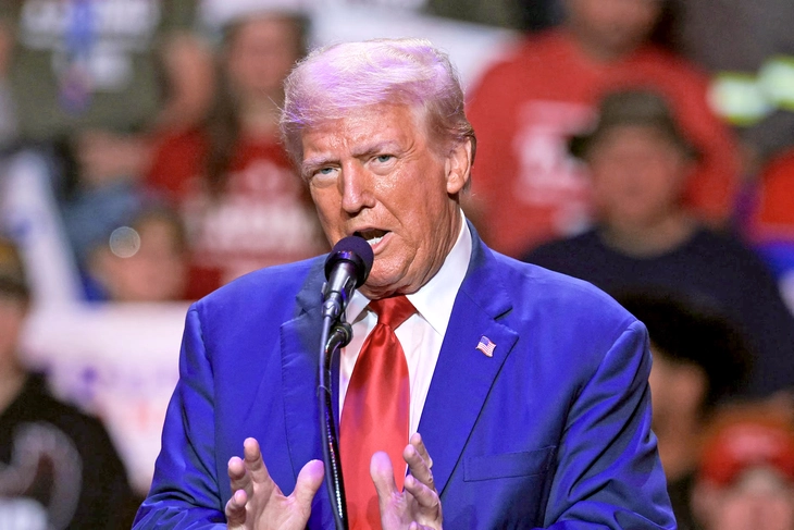 Fox News bị nghi thêm tiếng reo hò vào cảnh ông Donald Trump phát biểu - Ảnh 1.