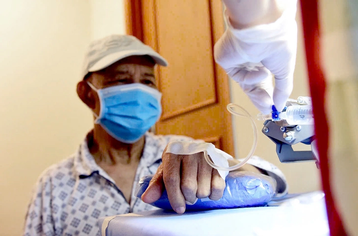 Chụp chiếu tràn lan, chẩn đoán hay trục lợi? - Kỳ 2: Lạm dụng xét nghiệm, dân tốn kém quá nhiều - Ảnh 1.