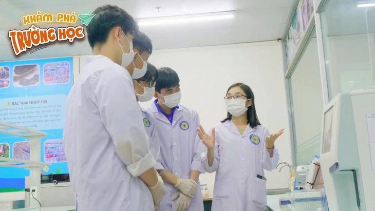 khám phá trường học - Ảnh 2.