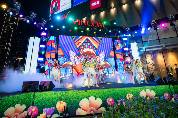 Vincom Mega Mall - Ảnh 4.