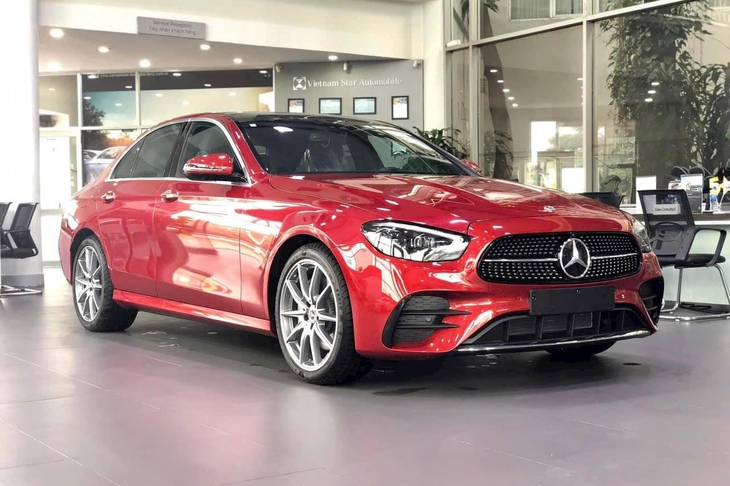 Mercedes-Benz E-Class - Ảnh 2.
