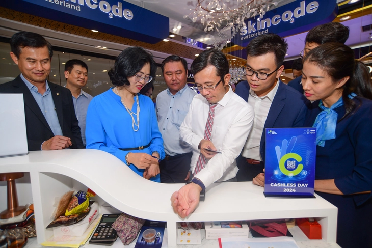 Khởi động Ngày không tiền mặt 2025, thúc đẩy kinh tế số - Ảnh 1. ngày không tiền mặt - Ảnh 1.