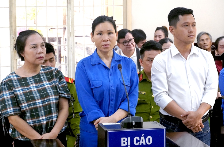 Xét xử ‘nữ đại gia Vũng Tàu’ cho vay gần 1.000 tỉ đồng lãi nặng và rửa tiền - Ảnh 1.