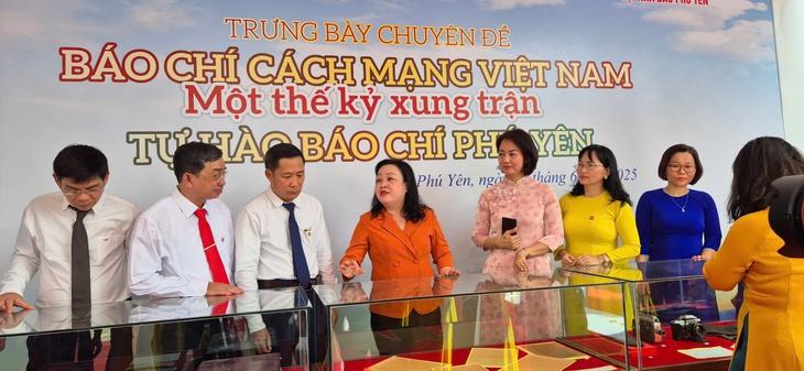 Báo chí khai thác tiềm năng AI, nhưng cần bảo vệ giá trị cốt lõi - Ảnh 5. Báo chí khai thác tiềm năng AI, nhưng cần bảo vệ giá trị cốt lõi - Ảnh 2.