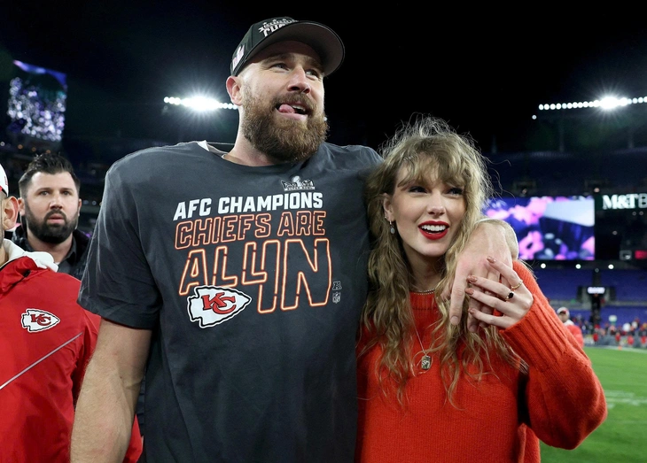Taylor Swift làm bùng nổ cơn sốt thời trang bóng bầu dục - Ảnh 1. Taylor Swift - Ảnh 1.