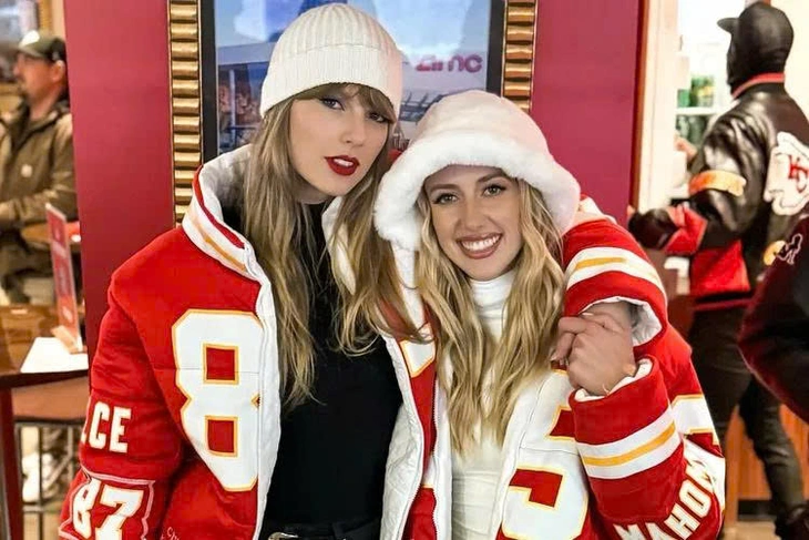 Taylor Swift - Ảnh 4.