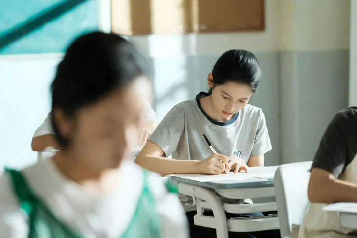 Hoán vũ của Trương Tịnh Nghi gây sốt giữa lúc phim trinh thám bị lạnh nhạt - Ảnh 5.