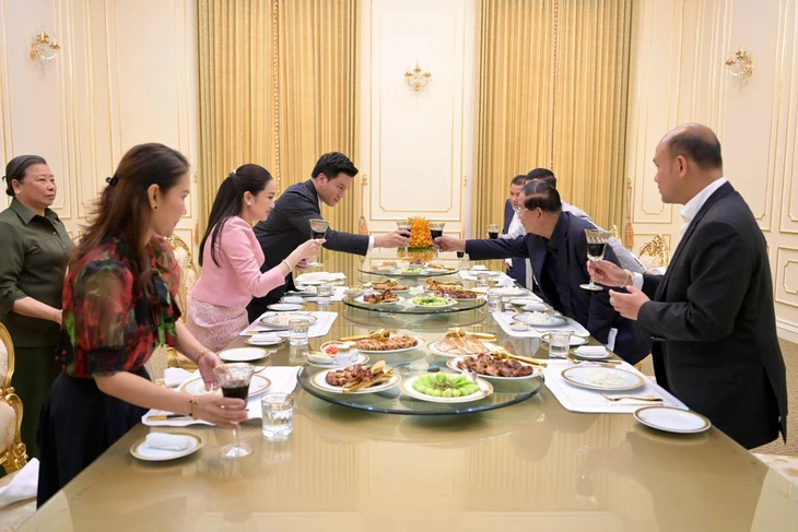 Hun Sen - Ảnh 2.