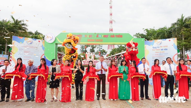 Hà Tiên - Ảnh 1.