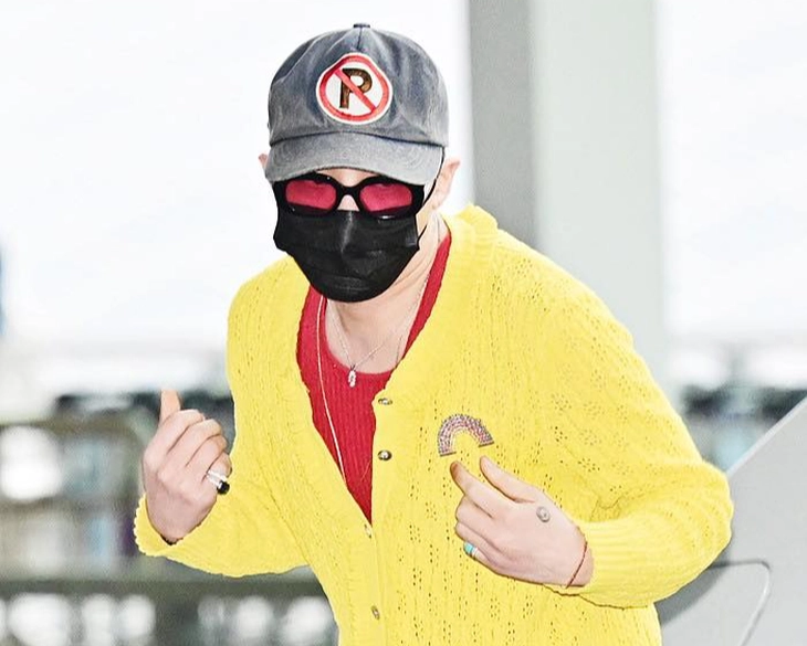 G-Dragon diện áo màu cờ Việt Nam?; Cha đẻ Gundam muốn phản ánh bối cảnh xung đột Israel - Iran - Ảnh 1. G-Dragon - Ảnh 1.