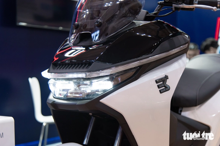 E3 Mobility Deux7 - Xe máy điện Hàn Quốc mới lạ về Việt Nam: Giá dự kiến 100 triệu đồng, nhỏ hơn SH, chạy 120km/sạc- Ảnh 4. xe máy điện - Ảnh 4.