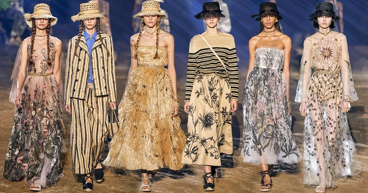 Vì sao Paris Fashion Week vẫn là 'con cưng' của làng mốt toàn cầu? - Ảnh 2. Paris Fashion Week: Ai cũng muốn một chỗ ngồi, nhưng không phải ai cũng có - Ảnh 3.