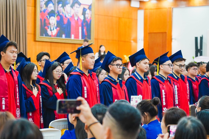 trưởng thành - Ảnh 4.