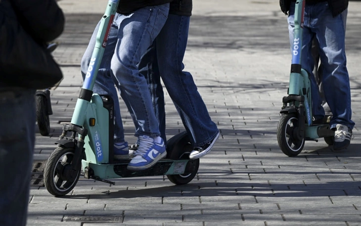 Nhật Bản áp dụng thẻ đỏ, thẻ xanh xử phạt vi phạm đối với xe đạp - Ảnh 2.