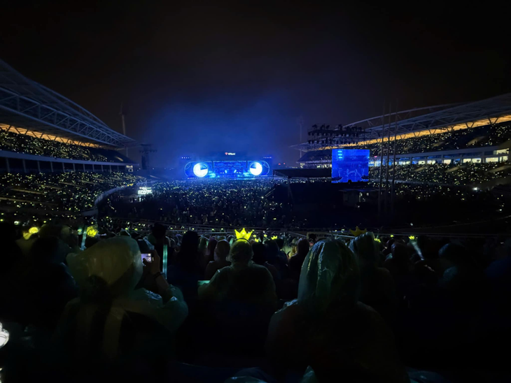 Concert có G-Dragon cũng không thoát nạn mưa to; The Punisher tái xuất trong Spider-Man 4 - Ảnh 2. Concert có G-Dragon không thoát nạn mưa to; Phương Mỹ Chi biến mất tại Sing! Asia 2025 - Ảnh 2.