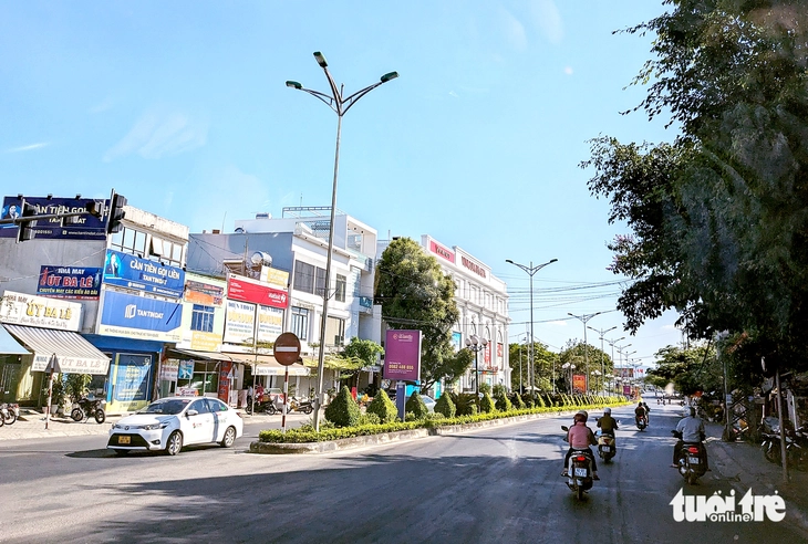 Kon Tum lập tổ xử lý sắp xếp trụ sở và tài sản công trước sáp nhập - Ảnh 1.