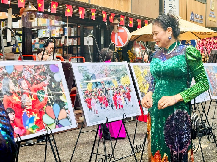 áo dài - Ảnh 2.