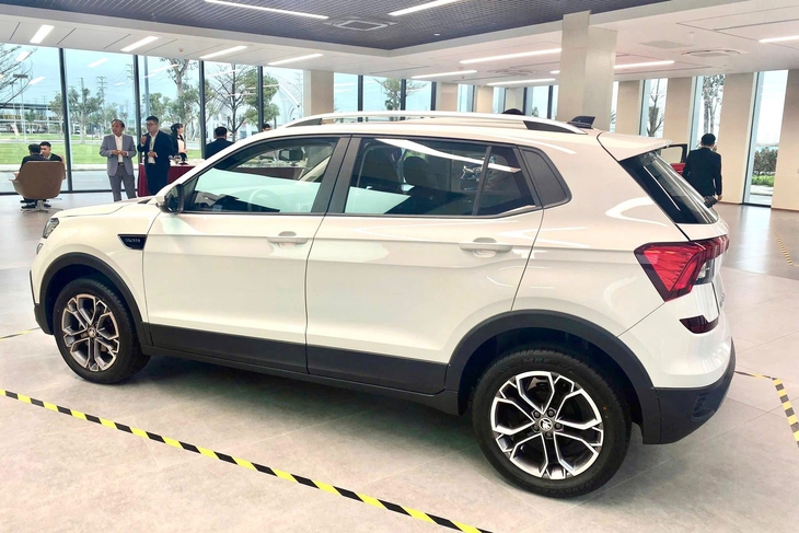 Ảnh thực tế 2 bản Skoda Kushaq tại Việt Nam: Giá dự kiến từ dưới 600 triệu đồng, ra mắt tháng này cạnh tranh Xforce, Creta- Ảnh 5. Skoda Kushaq - Ảnh 4.