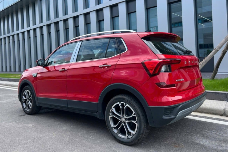 Ảnh thực tế 2 bản Skoda Kushaq tại Việt Nam: Giá dự kiến từ dưới 600 triệu đồng, ra mắt tháng này cạnh tranh Xforce, Creta- Ảnh 8. Skoda Kushaq - Ảnh 7.