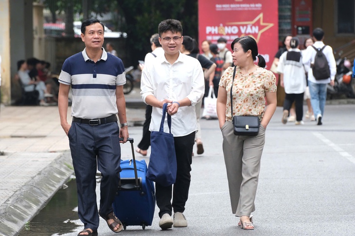 Đại học Bách khoa Hà Nội - Ảnh 2.