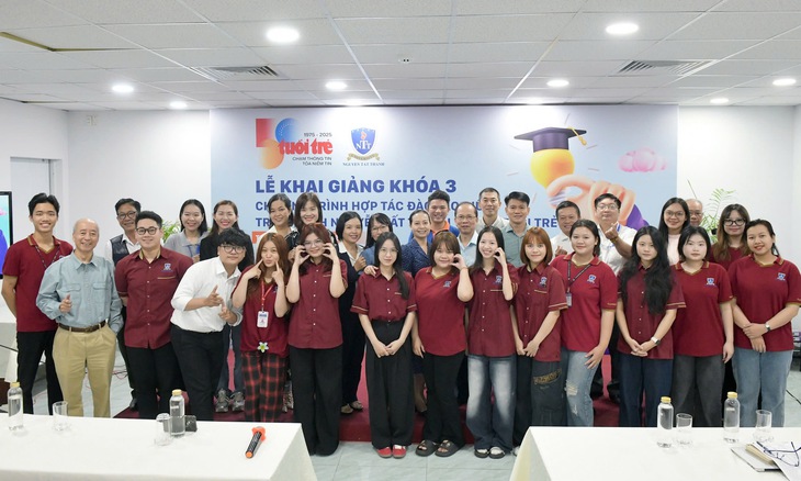 Giáo dục đại học từ mô hình 3H đến nH Giáo dục đại học từ mô hình 3H đến nH