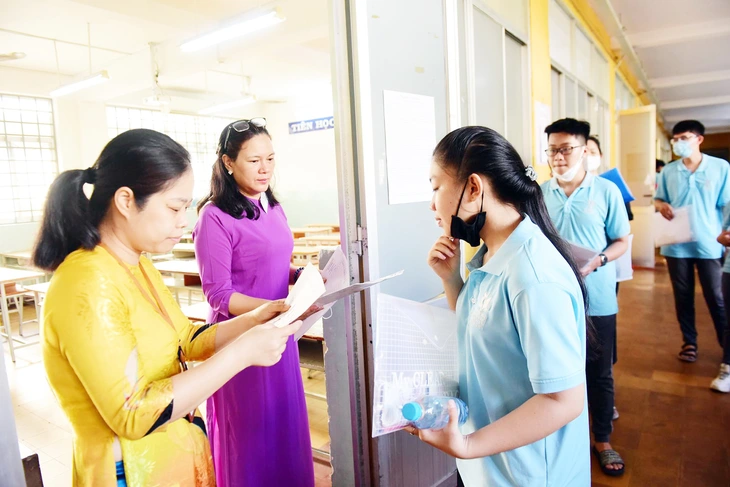 thi tốt nghiệp  - Ảnh 2.