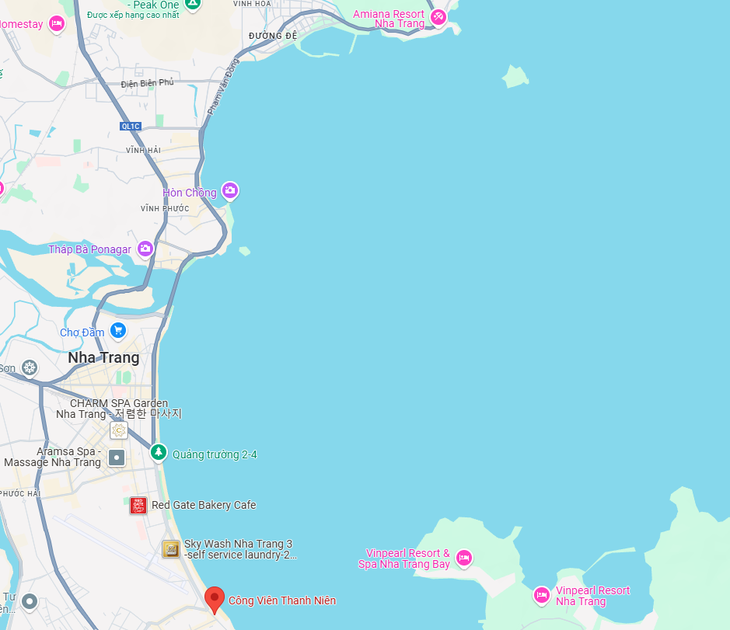 Biểu diễn dù lượn trên bầu trời Nha Trang suốt hè 2025 - Ảnh 3.
