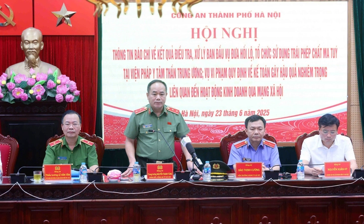 Vợ chồng viện trưởng Viện Pháp y tâm thần trung ương bị khởi tố là ai? - Ảnh 3.