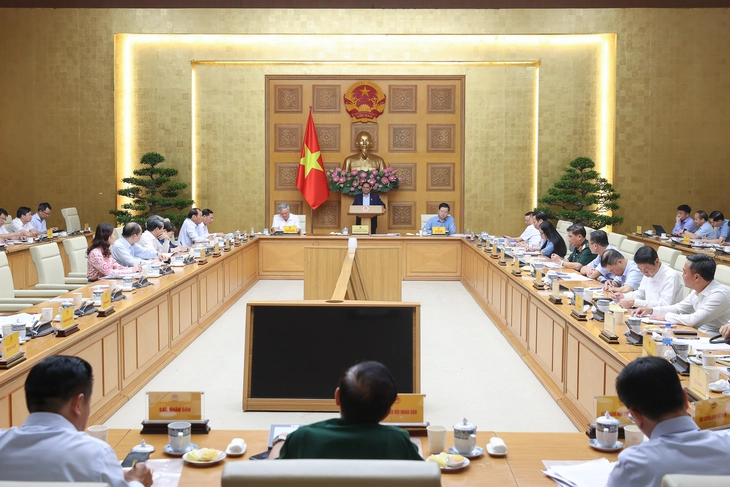 Thủ tướng họp bàn tổ chức triển lãm Hành trình 80 năm Độc lập - Tự do - Hạnh phúc - Ảnh 3. Quốc khánh - Ảnh 2.