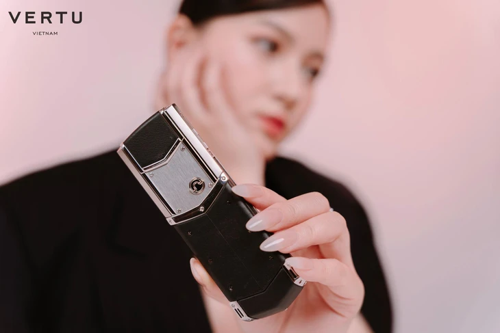 3 chiếc Vertu dành cho giới thành đạt - Ảnh 3.