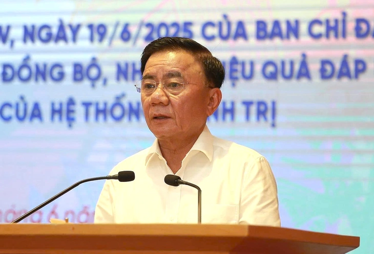 Trần Cẩm Tú - Ảnh 1.