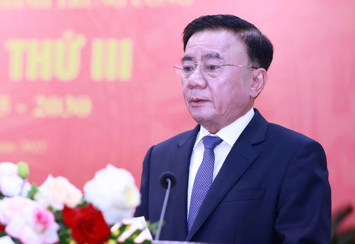 Trần Cẩm Tú - Ảnh 1.