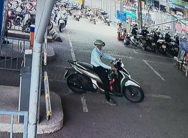 trộm xe máy - Ảnh 1.