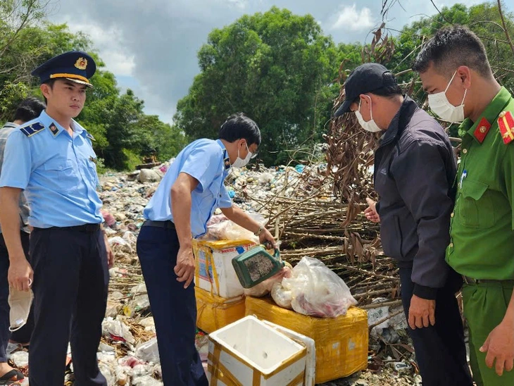 Kỳ họp cuối HĐND tỉnh Phú Yên: Còn 1 ngày làm việc vẫn tận tâm - Ảnh 2.