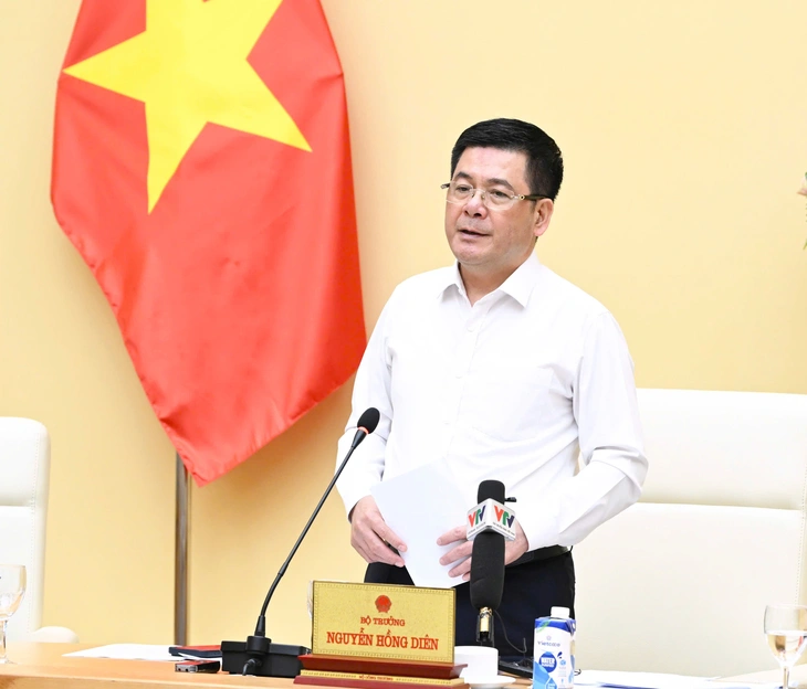 Bộ trưởng Bộ Công Thương: Nâng mức dự phòng nhiên liệu cho hệ thống điện - Ảnh 2.
