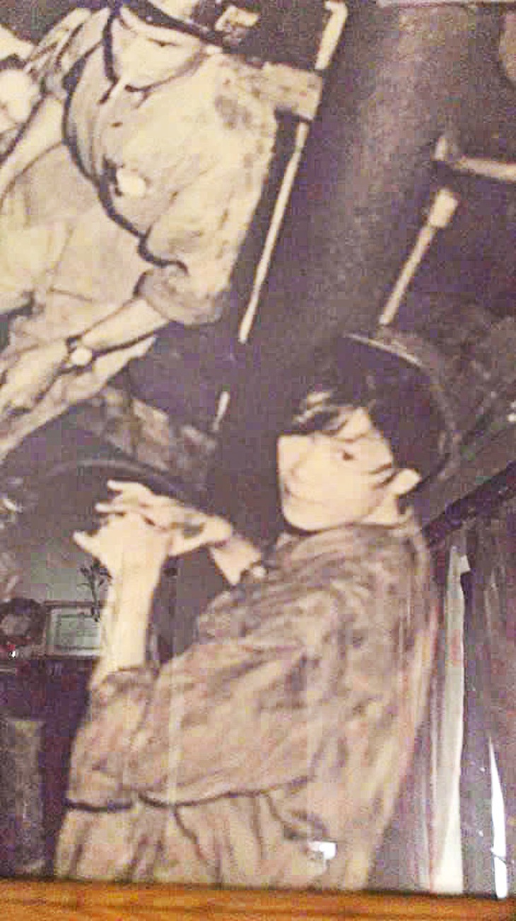 đạn bom - Ảnh 1.