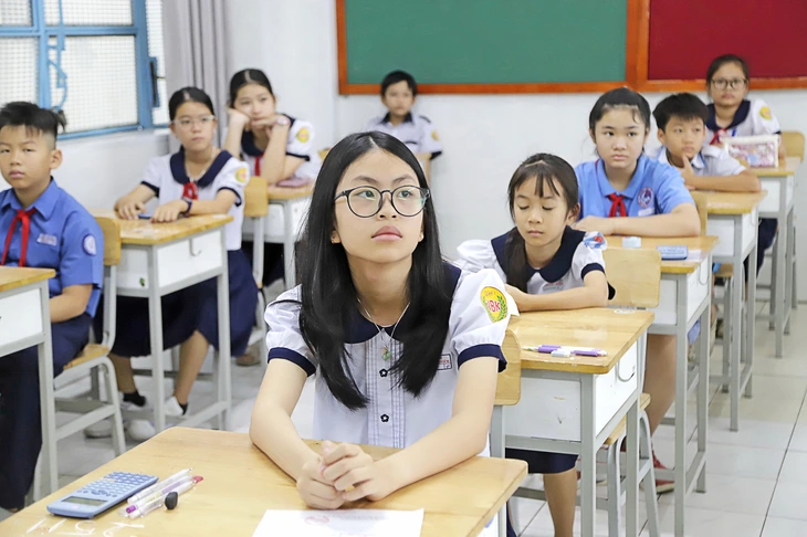 điểm chuẩn vào lớp 10 - Ảnh 2.