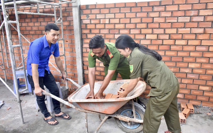 Sóc Trăng hoàn thành giấc mơ nhà ở cho người nghèo - Ảnh 3.
