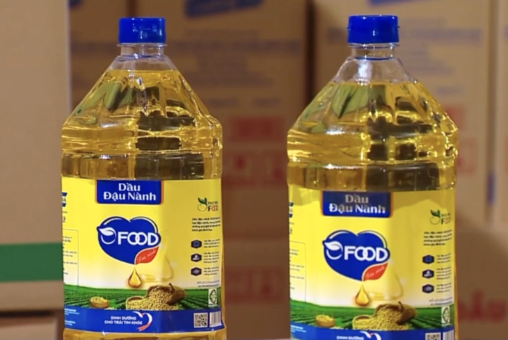 Dầu ăn Ofood dùng trong chăn nuôi ‘hô biến’ thành dầu ăn cho người: Hai loại khác nhau thế nào? - Ảnh 1. dầu ăn Ofood - Ảnh 1.