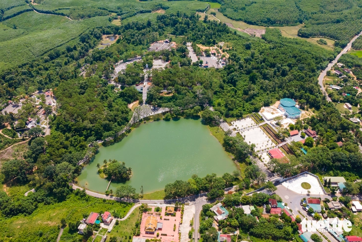 Đề xuất 20 tỉ đồng cải tạo cảnh quan hồ chứa nước ở Nghĩa trang liệt sĩ Trường Sơn - Ảnh 4.