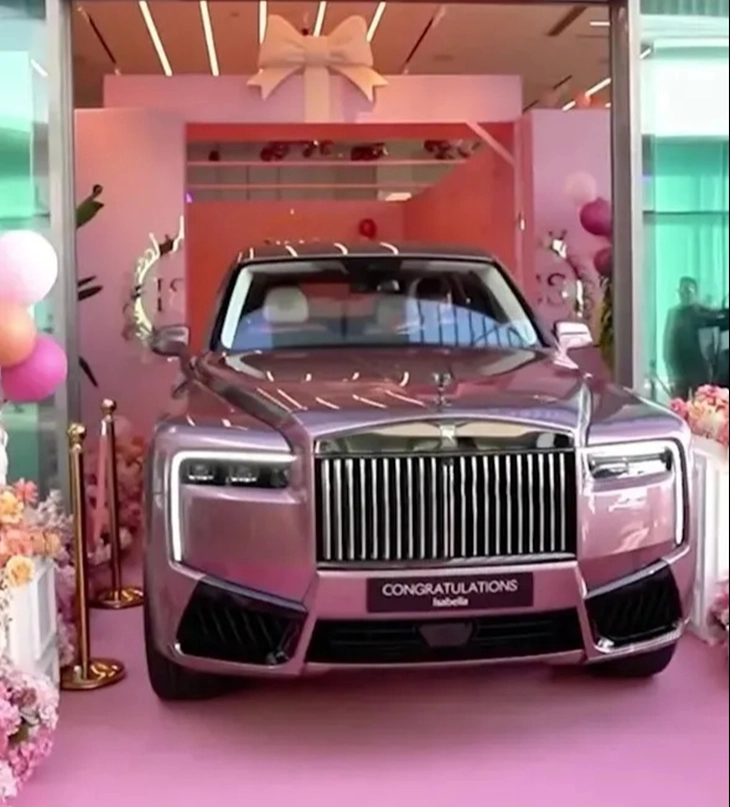 Rolls-Royce - Ảnh 3.