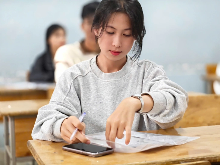 Chiều nay làm thủ tục dự thi tốt nghiệp THPT 2025, thí sinh lưu ý gì? - Ảnh 2. thi tốt nghiệp THPT - Ảnh 3.