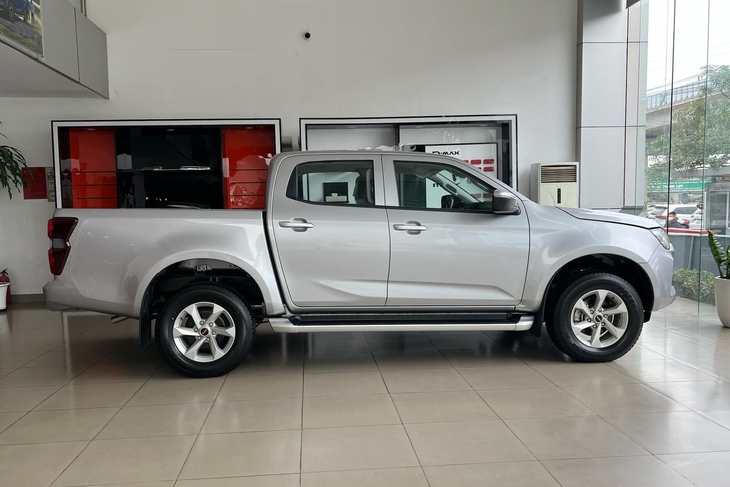 Isuzu D-Max - Ảnh 2.