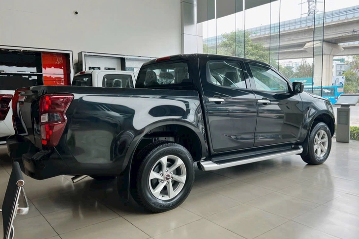 Isuzu D-Max - Ảnh 5.